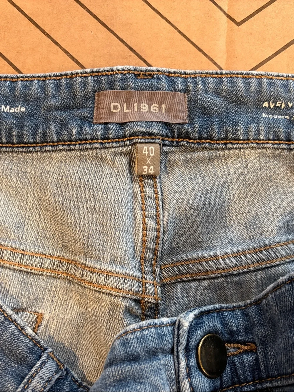 Men's DL1961 40x34 Avery Modern Straight Jeans
